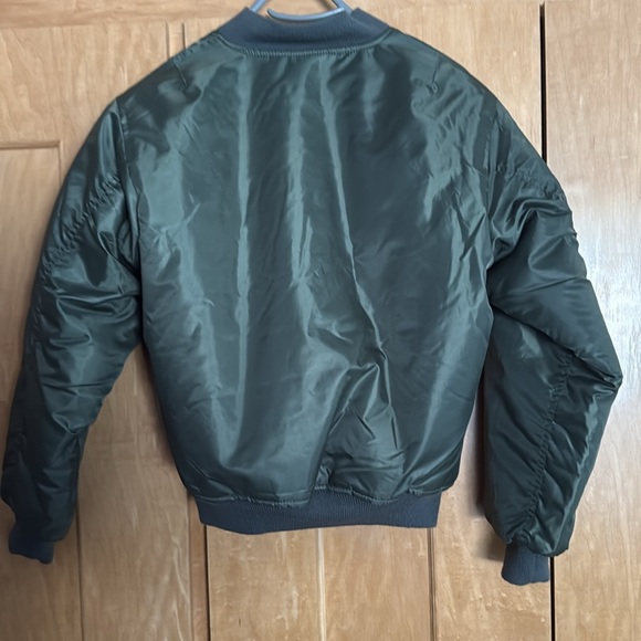 ✈️ Bomber Jacket punk rock patches worn once! Men’s medium women’s L to XL - Picture 7 of 15